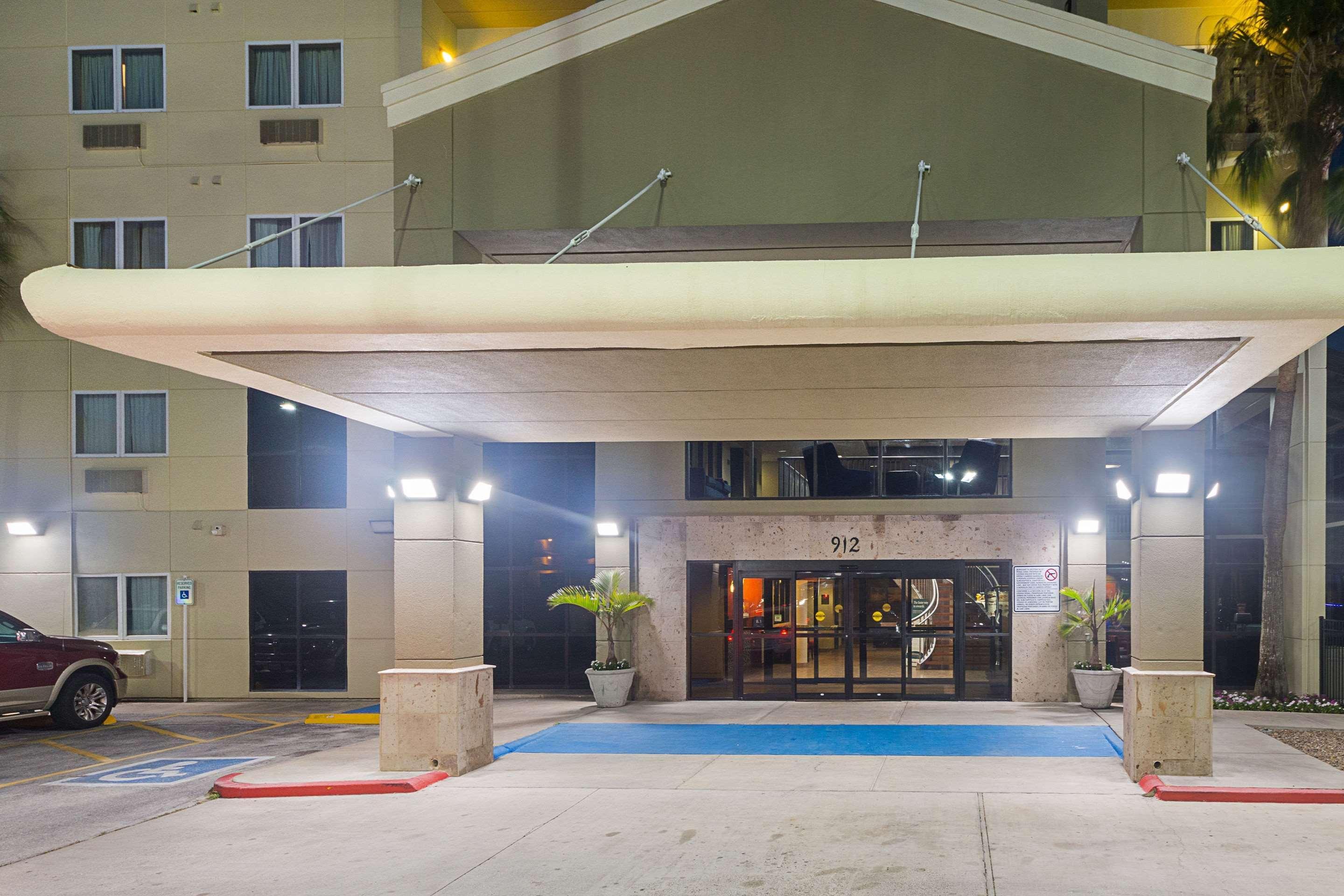 Comfort Beachside South Padre Island